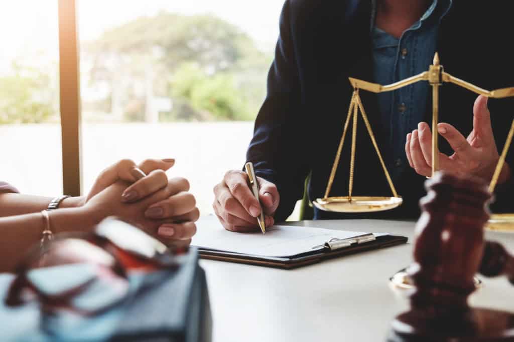 Court Applications vs. Mediation: A Less Stressful Path with EH Mediation Padiham
